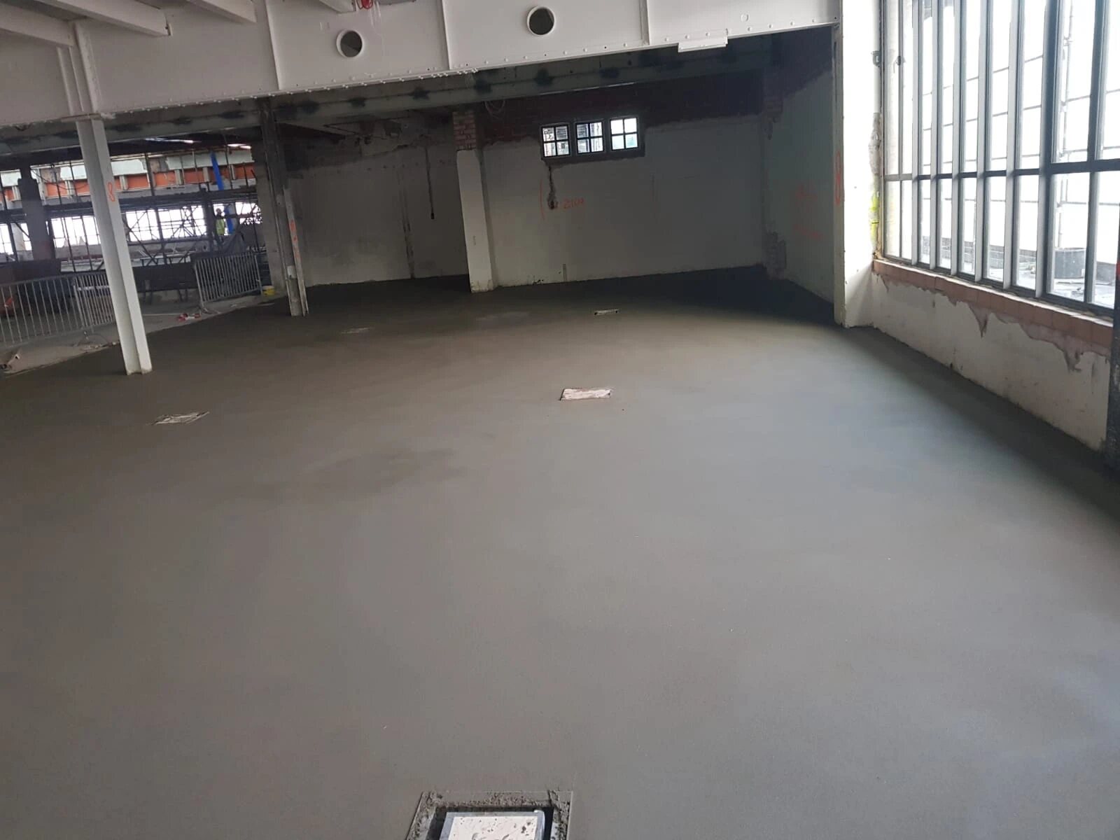 Zandcement dekvloeren door Dekvloerexperts